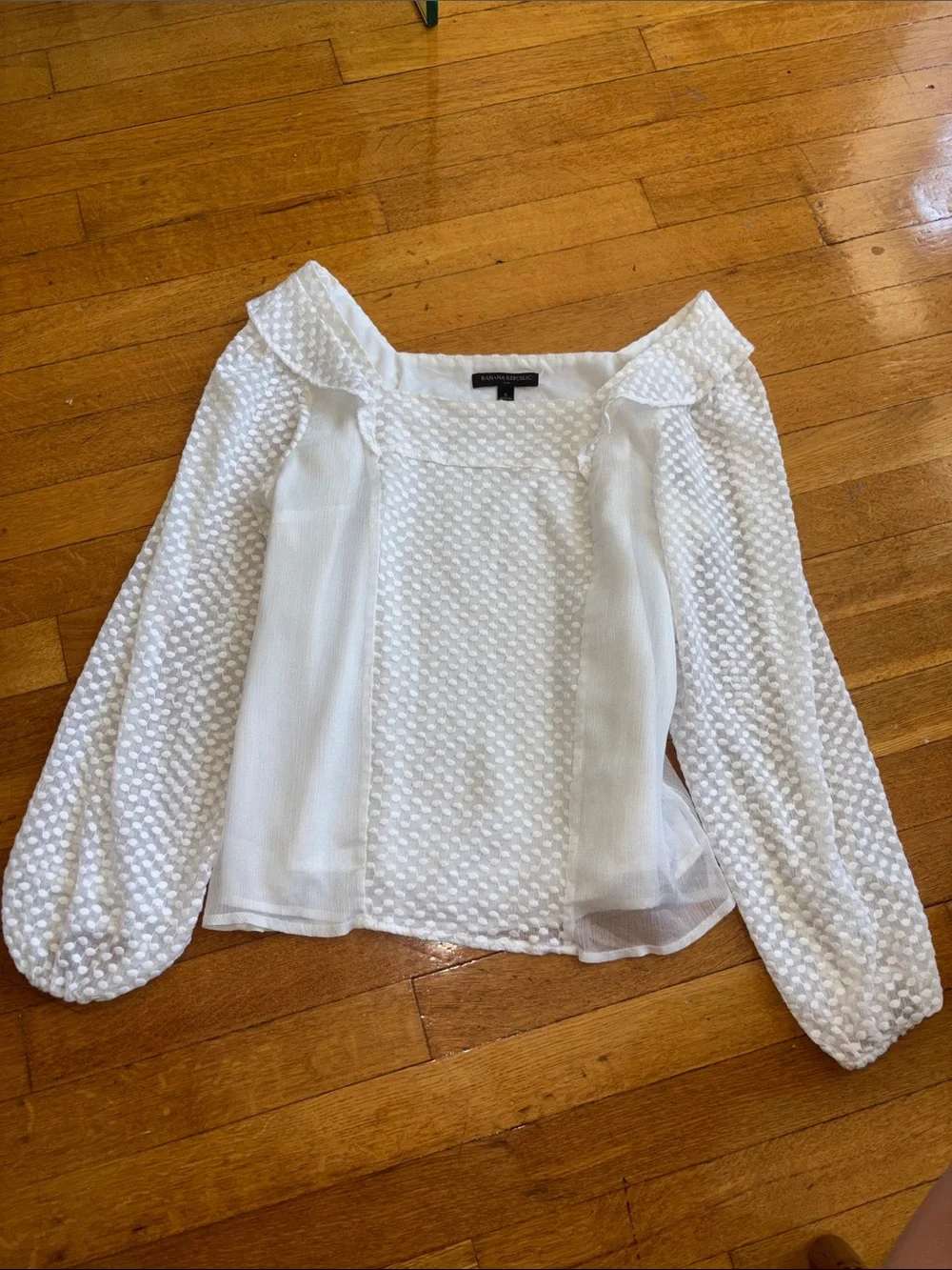 Banana Republic White Textured Puff-Sleeve Blouse